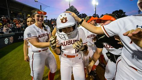 what radio station is auburn softball on|auburn university football broadcasts.